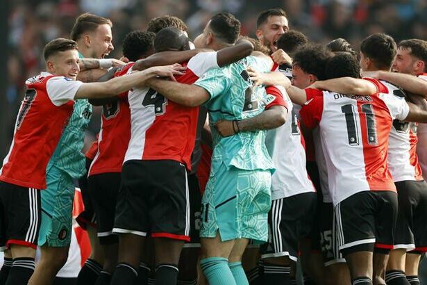 Orkun Kökçü'lü Feyenoord, Hollanda şampiyonu!