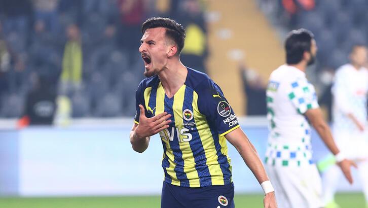 Augsburg, Fenerbahçe’den 4 milyon Euro’ya aldığı Berisha’yı rekor ücrete satıyor