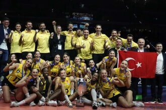 VAKIFBANK, AVRUPA'NIN EN BÜYÜĞÜ! 2023 CEV Şampiyonlar Ligi: Vakıfbank-Eczacıbaşı maç sonucu: 3-1