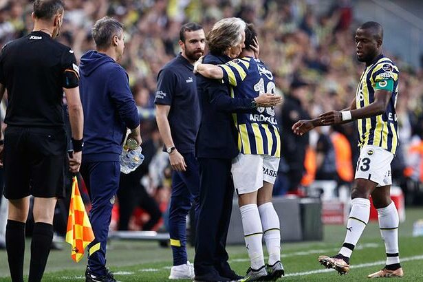 Fenerbahçe'de bu sezon 43 milyon euro harcandı! 9 yıldır kupa yok