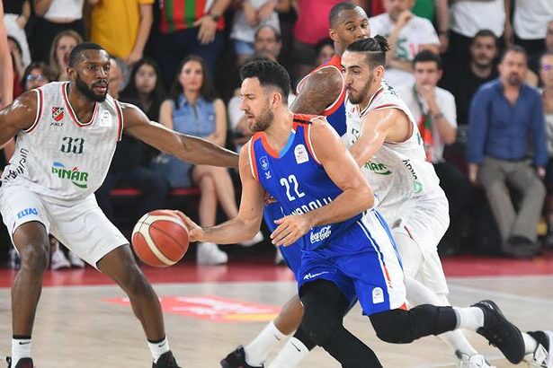 (ÖZET) Pınar Karşıyaka - Anadolu Efes maç sonucu: 74-83 | Şampiyon Efes!