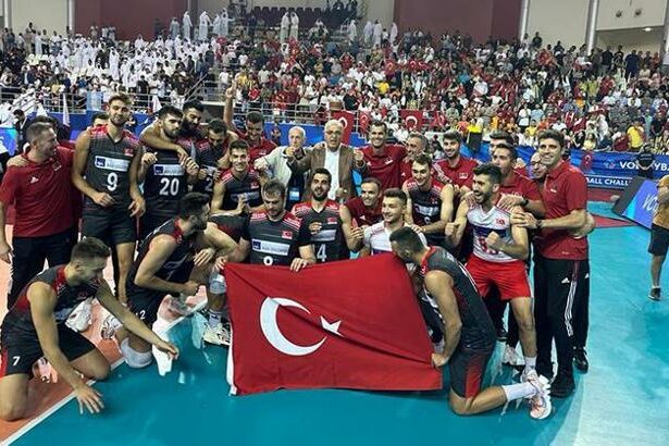 Filenin Efeleri tarih yazdı! FIVB Challenger Kupası'nda şampiyon Türkiye!