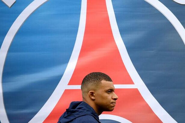 PSG'de kadro dışı kalan Mbappe için çılgın teklif! Fenerbahçe'nin eski hocası Jesus'la buluşuyor