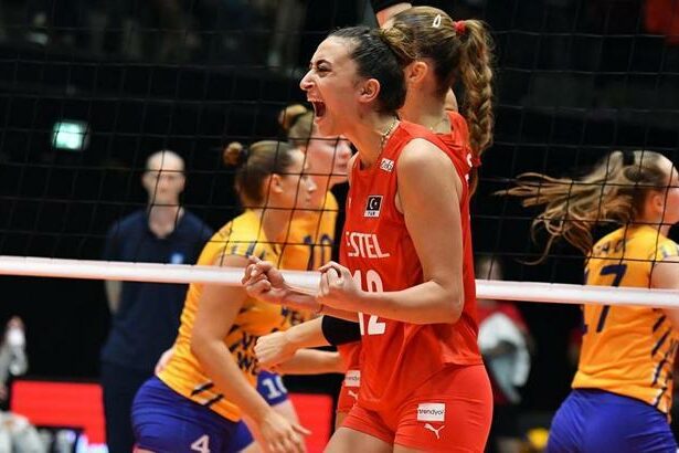 (ÖZET) Türkiye - İsveç voleybol maçı sonucu: 3-0 | Avrupa Şampiyonası'na galibiyetle başladık!