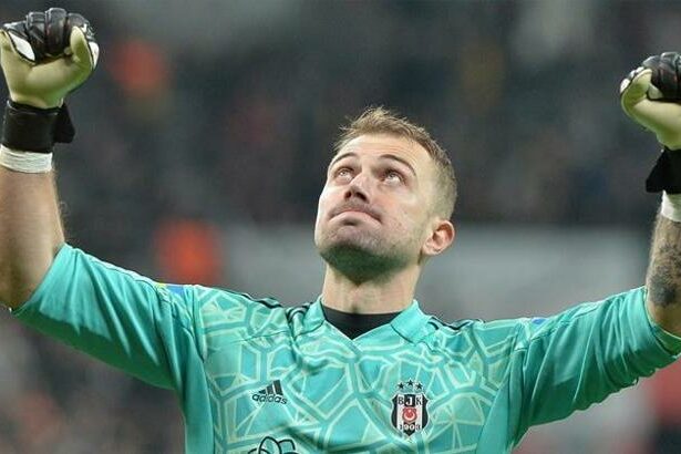 Beşiktaş'a sakatlık şoku! Mert Günok devam edemedi