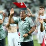 Beşiktaş Teknik Direktörü Şenol Güneş'ten ilginç transfer açıklaması! 'Şarkıya döneceğiz...'