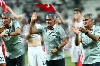 Beşiktaş Teknik Direktörü Şenol Güneş'ten ilginç transfer açıklaması! 'Şarkıya döneceğiz...'