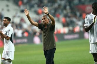 Dinamo Kiev maçı sonrası Beşiktaş'ta Şenol Güneş'ten birlik çağrısı: İyi günde, kötü günde göstermeliyiz!