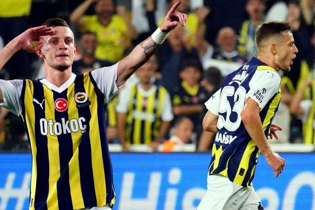 Fenerbahçe'de Szymanski büyülemeye devam ediyor! Büyük alkış aldı...