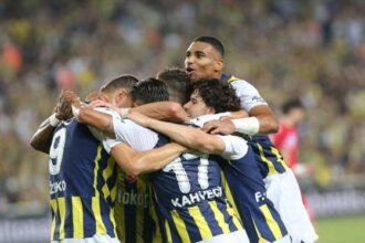 Fenerbahçe rekora doymuyor! Adını tarihe yazdırdı