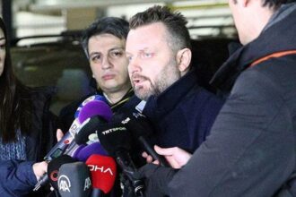 Fenerbahçe yöneticisi Selahattin Baki: 'Hakemlerle ilgili kulağımıza gelen duyumlar var!', 'Acil cevap bekliyoruz'