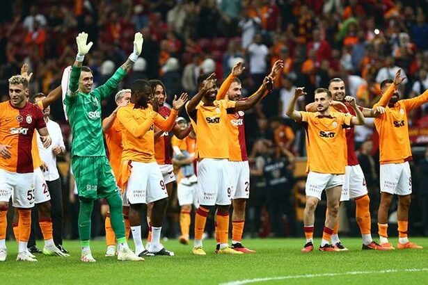 Galatasaray'dan yıldızlarına yeni sözleşme! Üstün performanslar ödül getirdi...