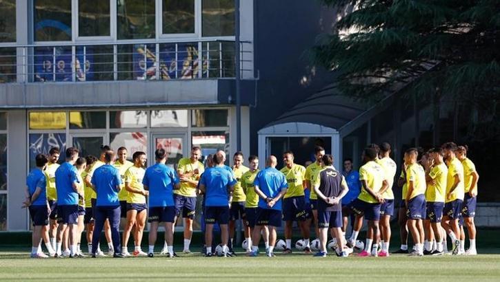 Fenerbahçe, Trabzonspor maçına 4 koldan hazırlanıyor! İsmail hocadan güven konuşması, son durum...