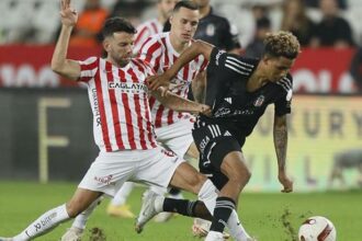 (ÖZET) BEŞİKTAŞ 12 DAKİKADA YIKILDI! Antalyaspor - Beşiktaş maç sonucu: 3-2