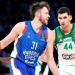 Anadolu Efes - Panathinaikos maç sonucu: 71 -68 | Anadolu Efes, Panathinaikos'u devirdi!