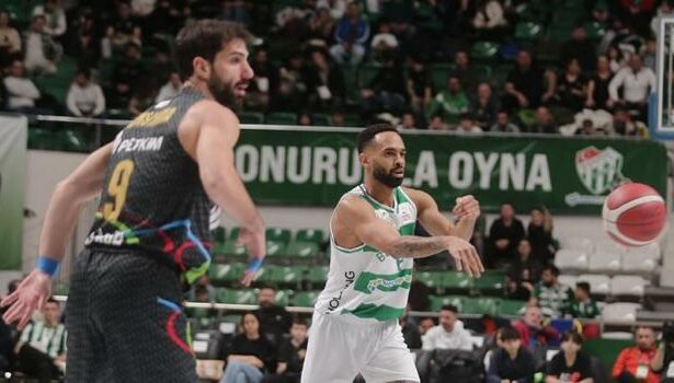 Bursaspor İnfo Yatırım evinde kazandı