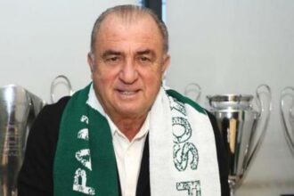 Fatih Terim, Panathinaikos'a resmi imzayı attı! 1.5 yıllık sözleşme...