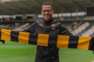 Hull City, Liam Rosenior ile 3 yıllık yeni sözleşme imzaladı