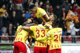 Kayserispor, Fenerbahçe'yi mağlup ederek iç sahada ki yenilmezlik serisini sürdürmek istiyor