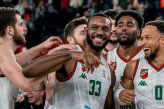 Pınar Karşıyaka liderlik aşkına! Basketbol Şampiyonlar Ligi...