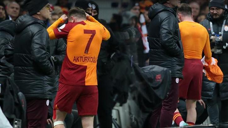 Galatasaray'da Kerem Aktürkoğlu şoku: Islıklandı, formayı çıkardı!