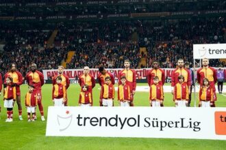 Galatasaray'da Okan Buruk neşteri vuruyor! 2 yıldız için sürpriz karar