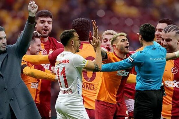 Galatasaray Teknik Direktörü Okan Buruk'tan takımı için özeleştiri! Hakem ve VAR'a tepki... Icardi müjdesini de verdi!