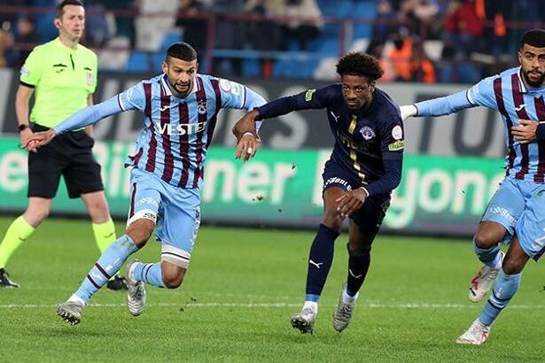 (ÖZET) Trabzon'a kendi evinde soğuk duş! Trabzonspor - Kasımpaşa maç sonucu:2-3