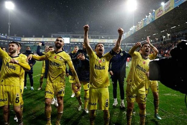 Fenerbahçe 12 yıl sonra ilk kez başardı! Rizespor galibiyetiyle...