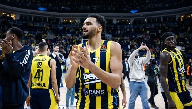 Fenerbahçe Beko, Yunanistan'da zafer peşinde!