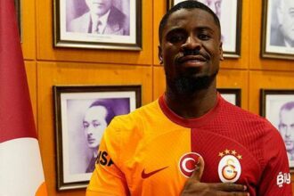 Galatasaray'a yeni transfer Serge Aurier'den kötü haber! Sakatlık...