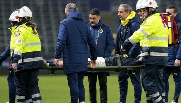 Fenerbahçe'de sakatlık kabusu Union Saint-Gilloise maçında da devam etti! Rekoru kırdı, sedyeyle götürüldü...