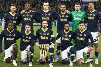 Fenerbahçe'de sakatlık şoku! Yıldız isim oyuna devam edemedi...