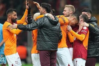 Galatasaray'dan tam 18 farklı savunma dörtlüsü! Tabloya rağmen lider...