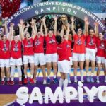 Kadınlar Basketbol 1.Ligi'nin şampiyonu Zonguldakspor, kupasını aldı