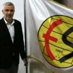 Önder Karaveli, Eskişehirspor'la resmen anlaştı