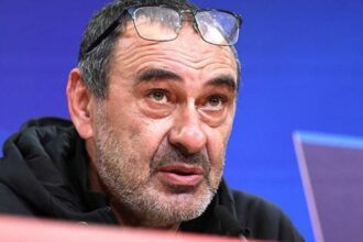 Beşiktaş, Maurizio Sarri'yi iknaya çalışacak