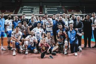 Efeler Ligi’nde ilk finalist Halkbank