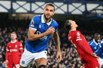 Everton'dan Liverpool'a zirve yarışında ağır darbe! 2010'dan sonra ilk kez...