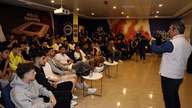 Fenerbahçe'de başkan Ali Koç ve futbolcular bir araya geldi... Takım: 'Mücadele etmek istiyoruz!' Koç: 'Hiçbir şey yapmama gibi bir durum söz konusu değil'