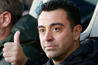 Barcelona efsanesi Xavi’yi gönderiyor