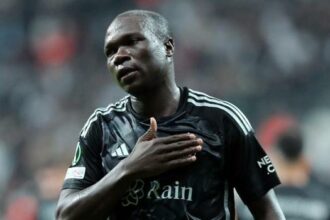 Beşiktaş'ta Aboubakar'dan taraftara mesaj: Siz beni gelecek sezon görün