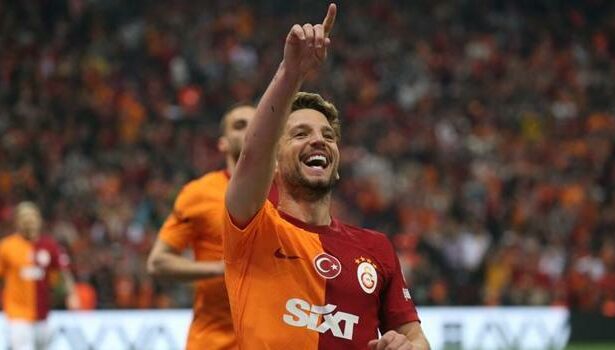 Galatasaray'da Mertens aynı maaşı istiyor, yönetim indirim bekliyor!