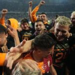 Galatasaray, Fenerbahçe’yi 14. kez ikinci yaptı