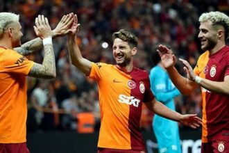 Galatasaray’ın 3 yıldızı Icardi, Mertens ve Ziyech son düzlükte coştu