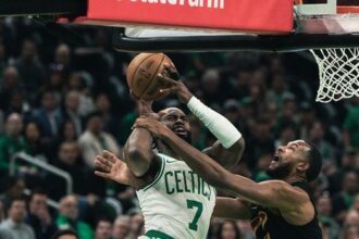 NBA'de Gecenin Sonuçları: Boston'dan Cleveland'a 25 sayı fark