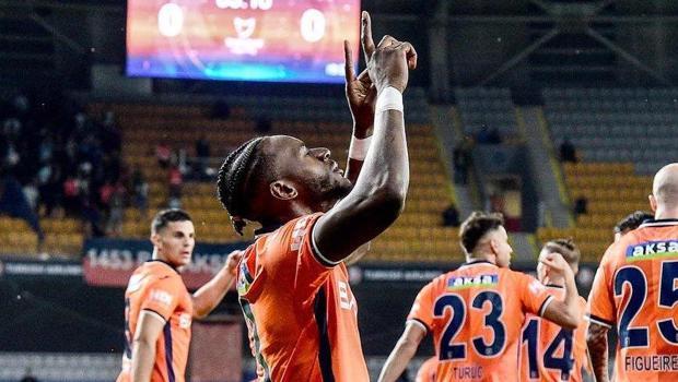 Başakşehir, Jerome Opoku'nun satın alma opsiyonunu kullandı