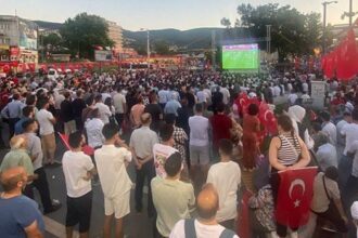 Bursa halkı, milli heyecanı dev ekranda yaşadı!