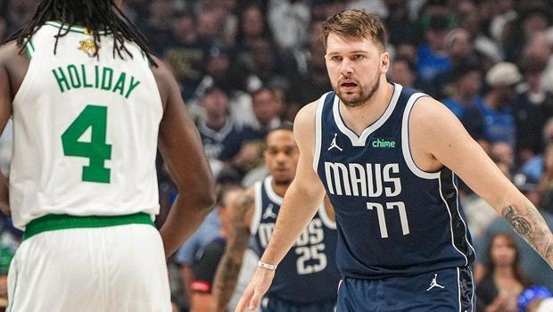 Dallas Mavericks, NBA final serisini uzattı! 38 sayı fark...