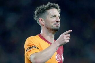 Dries Mertens'ten taraftara müjde: Gelecek sezon da Galatasaray’dayım